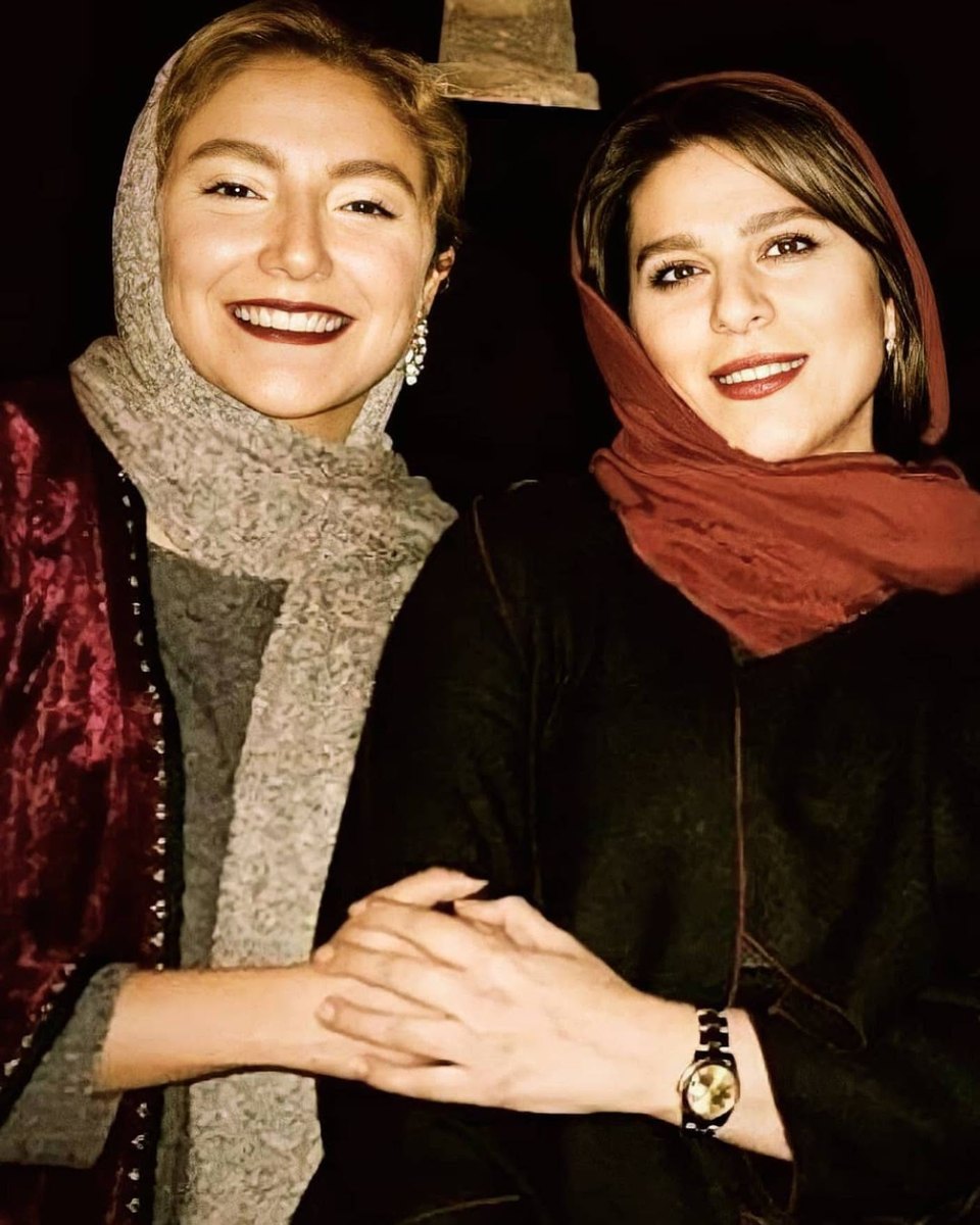 Reihane Taravati with Sahar Dolatshahi